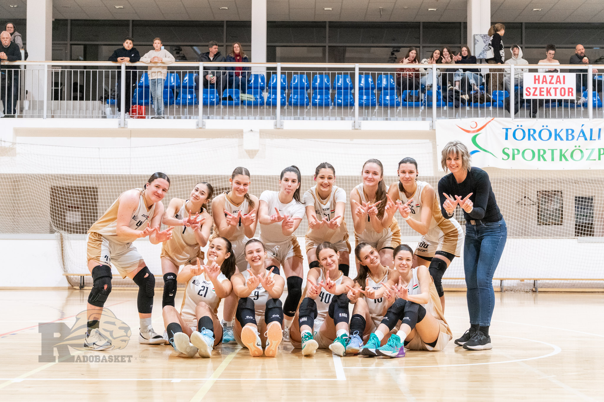 Leány Junior, Kiemelt Bajnokság