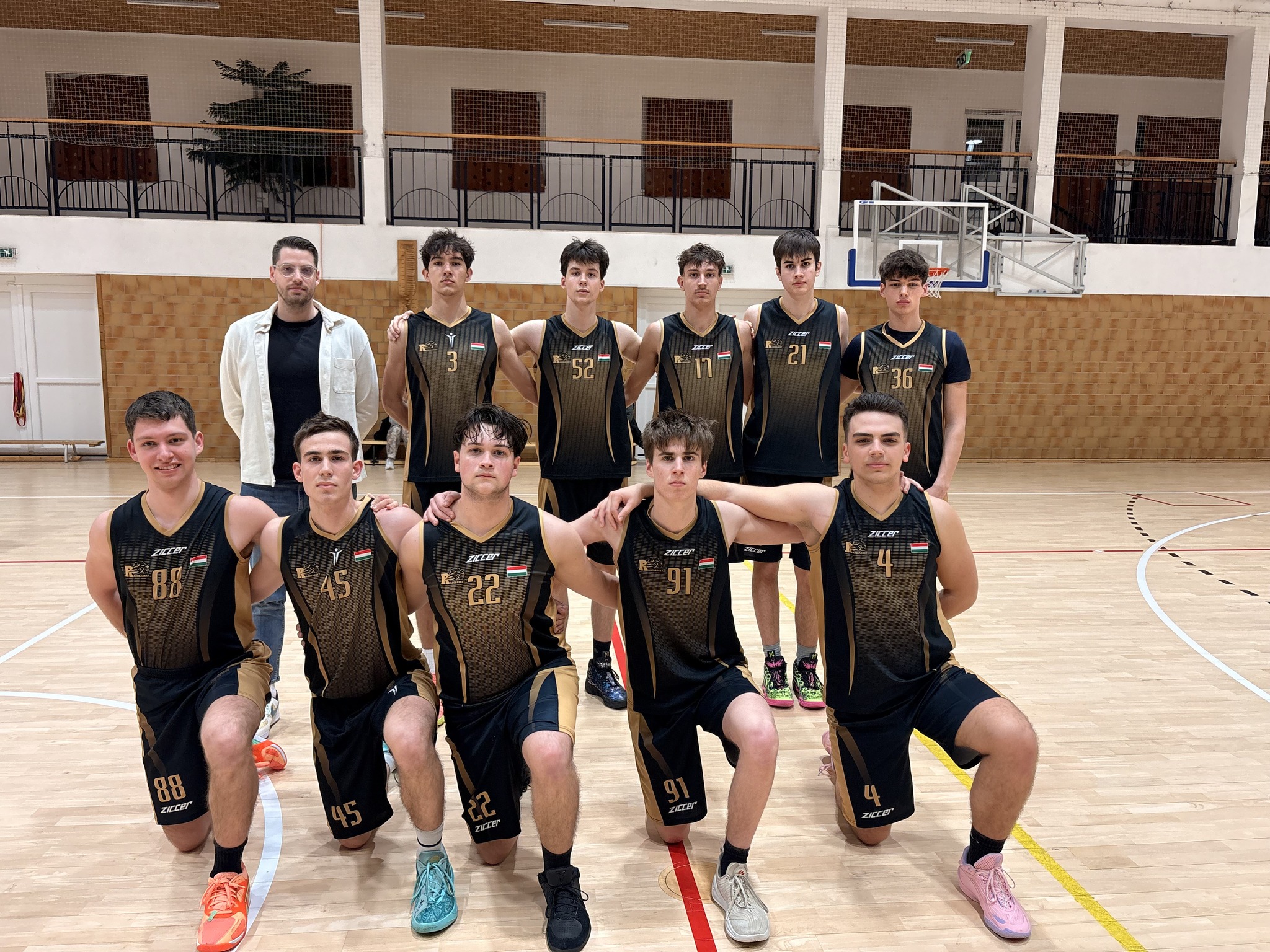 Regionális Fiú Junior, Pest